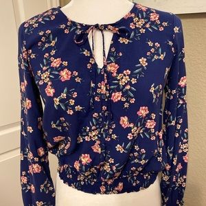 Mudd Navy Floral Top Size Medium